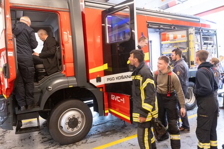 OBČINA PIVKA PREDAJA VOZILA GVC-1 PGD KOŠANA 6.5.2025 - Valter Leban-2367